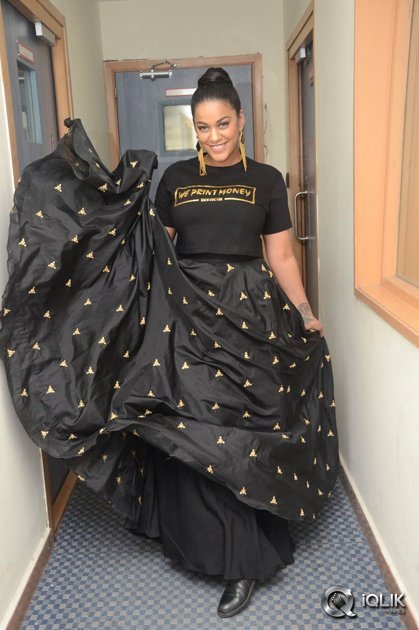 Mumaith-Khan-Birthday-Interview-At-Big-Fm